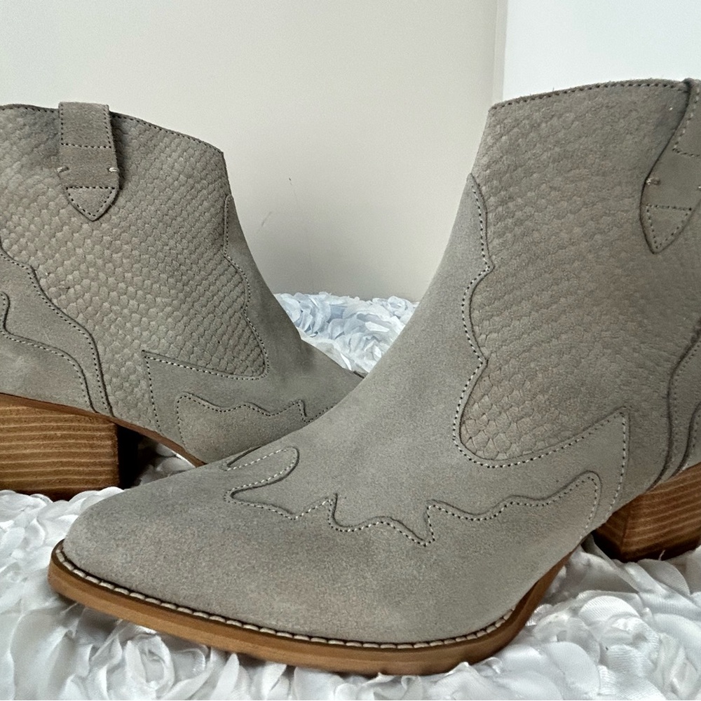 Matisse Daphne Tan Leather Western Ankle Boots 10M NWOT - Picture 7 of 9